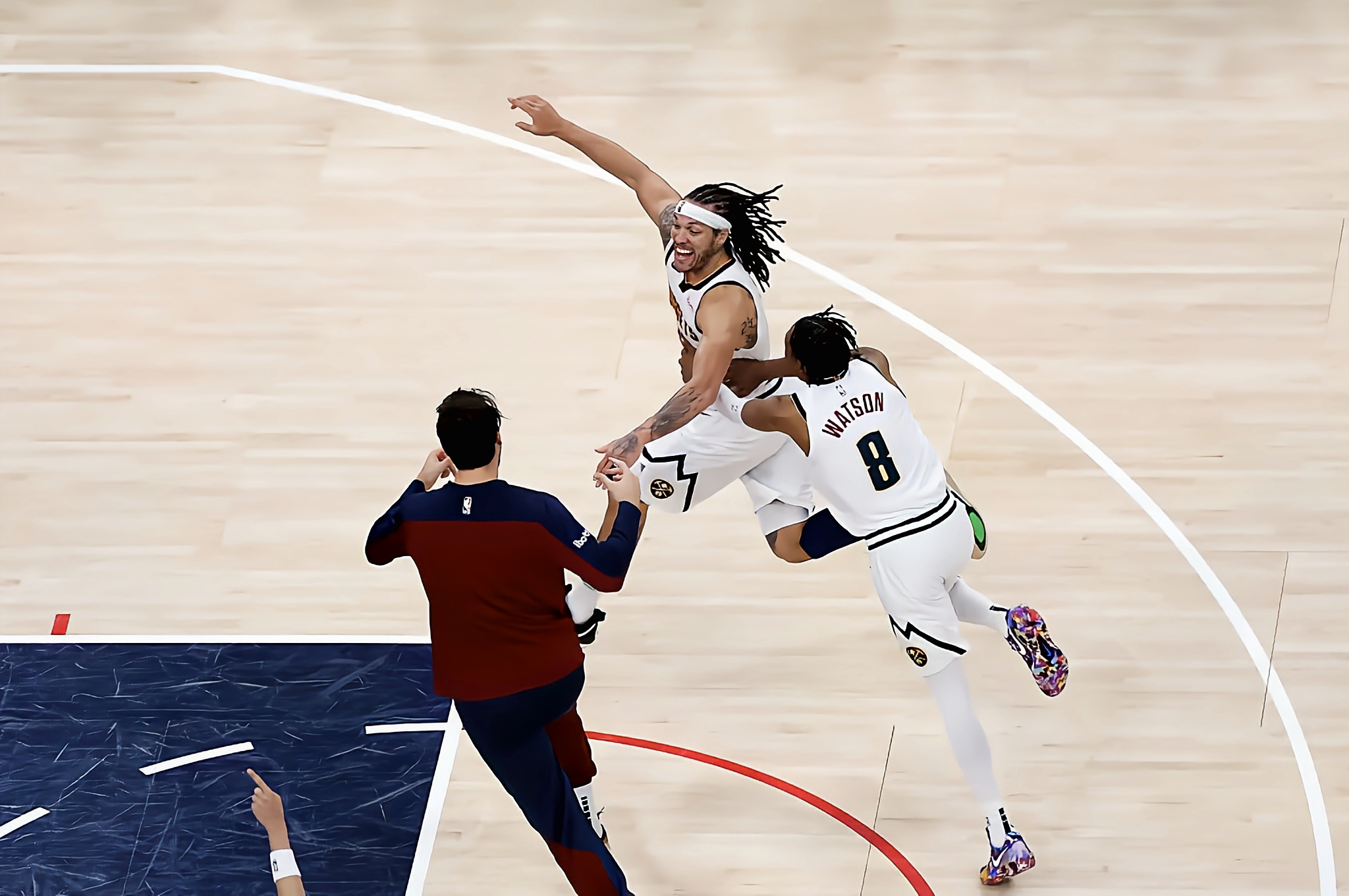 爱游戏体育-关于转会期NBA季后赛焦点战，迈阿密热火绝杀压哨，悬念犹存，高层口径保持一致的信息