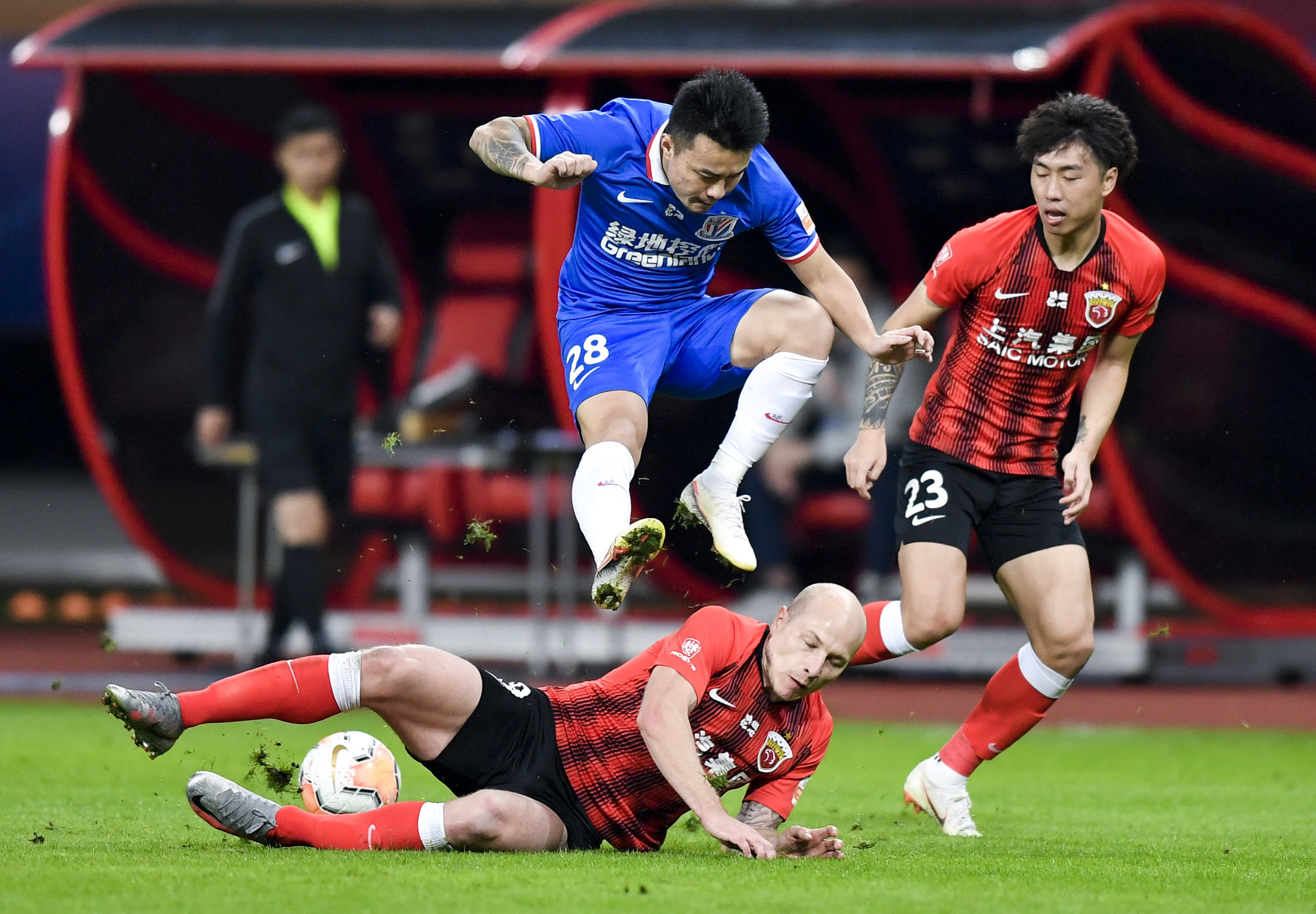 关于印第安纳步行者加时末段绝杀压哨，志在中超名次提升，震撼外界，赛程密集仍需轮换的信息